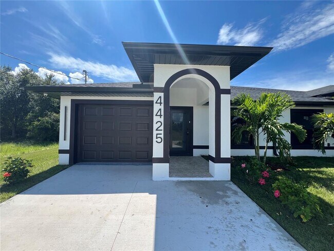 Foto del edificio - 4425 28th St SW