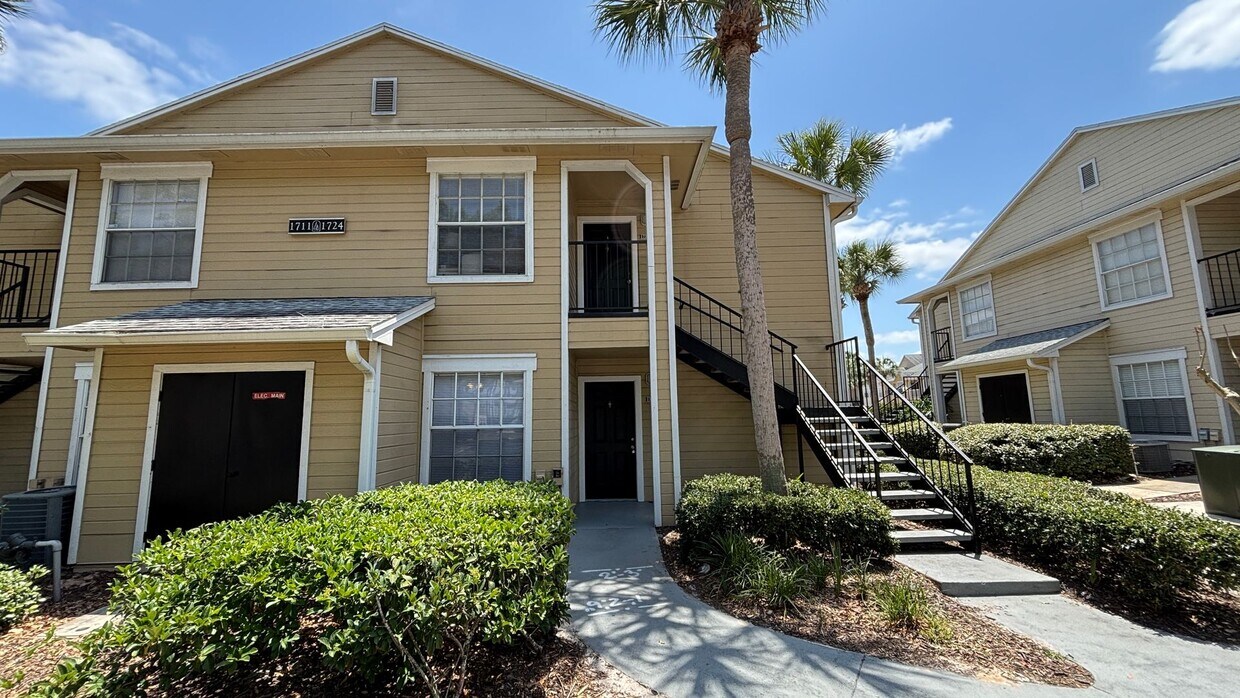 Foto principal - 2BR/2BA Tradewinds Condo with Wood Floors ...