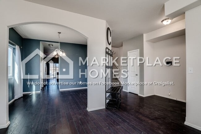 Building Photo - 9799 Desert Lily Cir