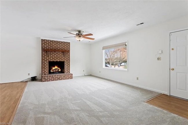Building Photo - Beautifully Renovated 3BR/2BA Home in Smithfield, VA - Move in Ready!