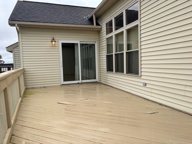 Building Photo - Pristine Endicott Single Family Home