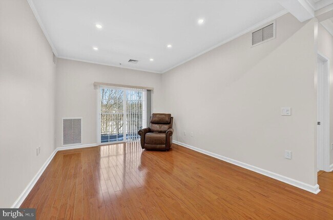 Foto del edificio - 1014 Creekside Dr