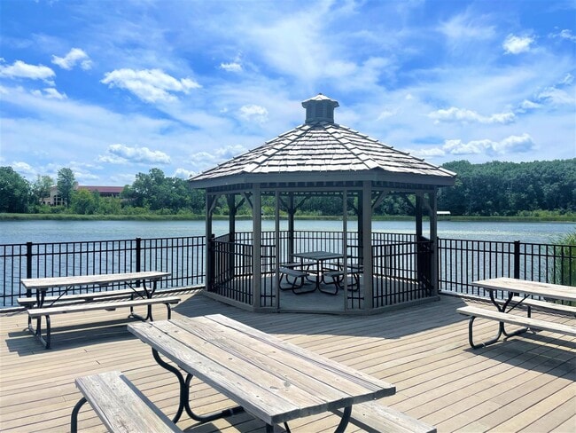 Interior Photo - Parkwood Lake Apartments