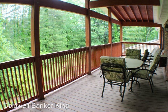 Foto del edificio - 3 br, 3 bath House - 112 Crooked Creek Rd