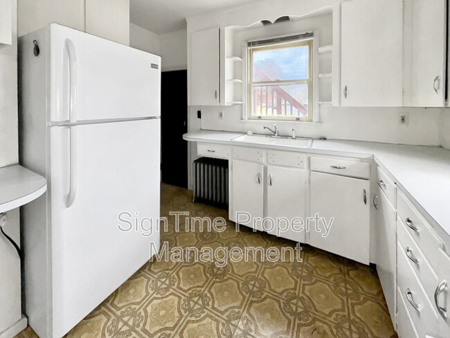 Foto del edificio - 825-827 Hamilton Boulevard - 827