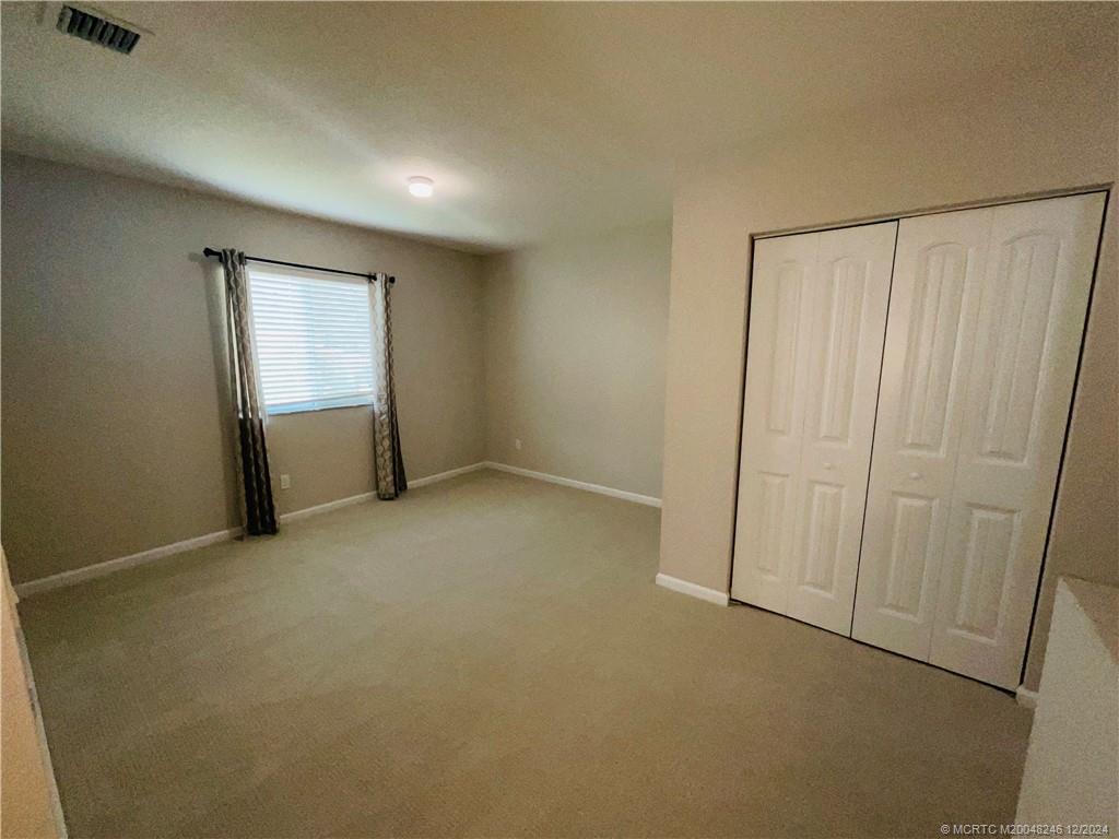 Building Photo - 505 NW Windflower Terrace