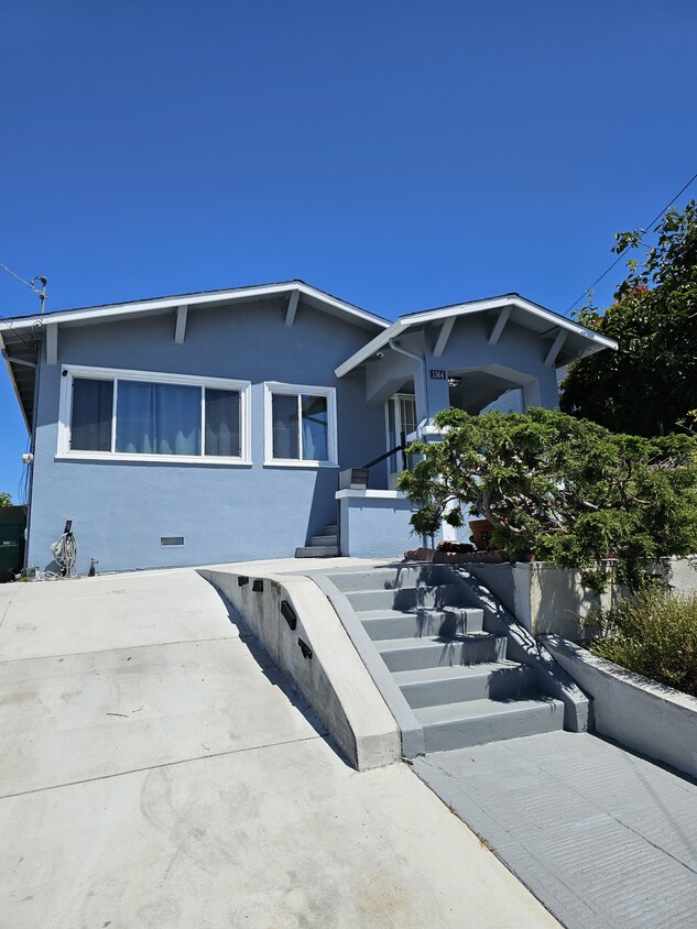 Photo - 1364 E 32nd St (Oakland, CA)