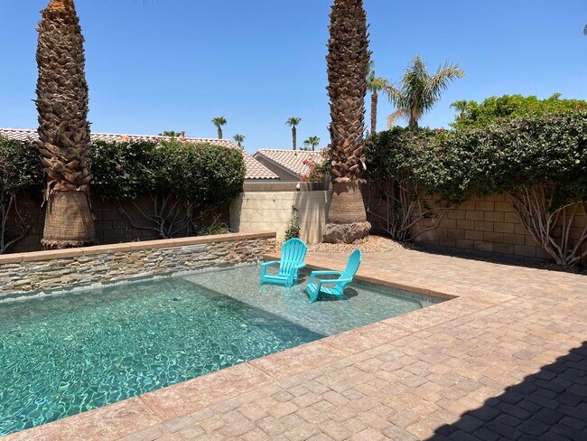 Building Photo - 60880 Azul Ct