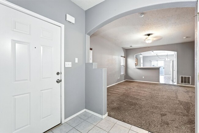 Foto del edificio - Move-In Ready 3 Bed / 2 Bath Home for Rent...