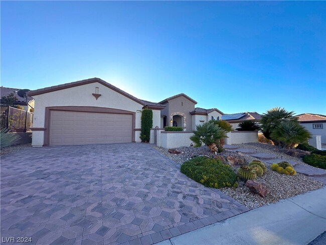Building Photo - 2373 Black River Falls Dr