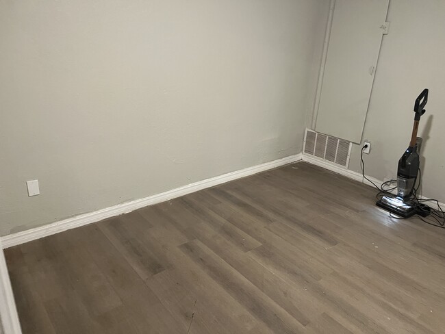 Building Photo - The Tiger's Den Apartments