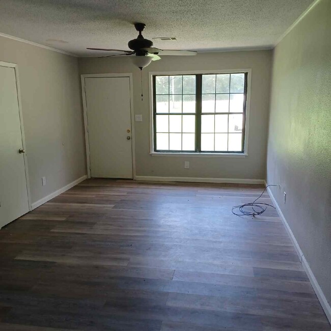 Building Photo - 8858 US-80