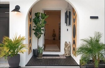 Building Photo - 763 102nd Ave N