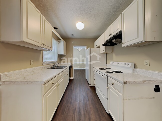 Building Photo - 4607 Scarlet Haw Dr