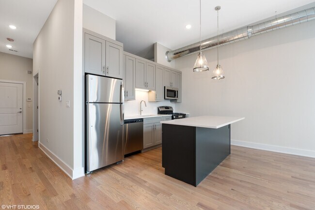 Foto del edificio - 4405 N Artesian Ave