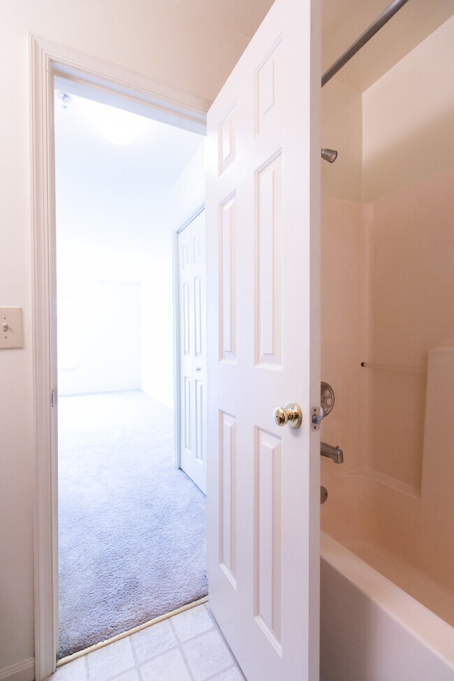 Building Photo - The Perch