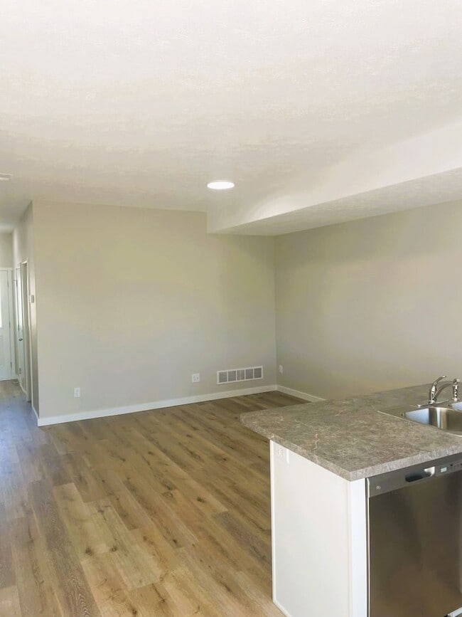 Building Photo - New Construction