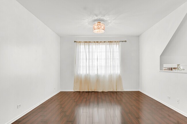 Foto del edificio - 7515 Savoy Ln