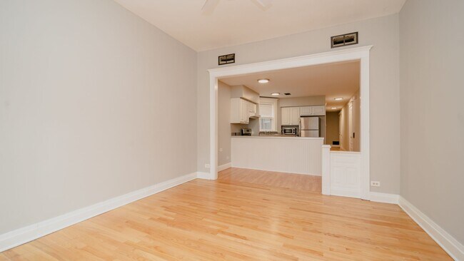 Living/Kitchen - 2316 W Superior St