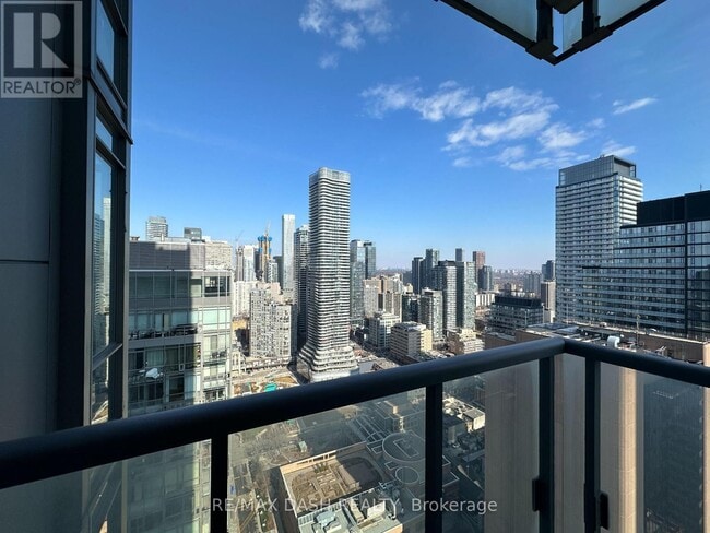 Building Photo - 38 Grenville St