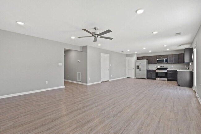 Foto del edificio - 8181 Driftwood Lp