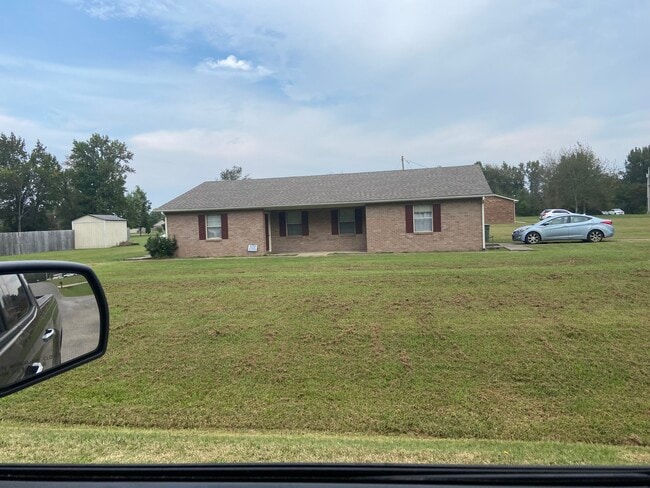 Building Photo - 46 Village Park Dr