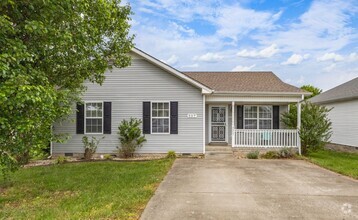 Building Photo - 557 Oakmont Dr