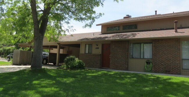Building Photo - 1089 Sycamore Ave