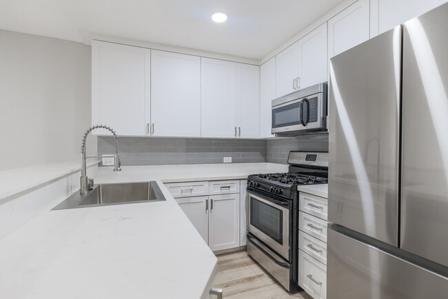 Building Photo - Loft Style Apartments for Rent!