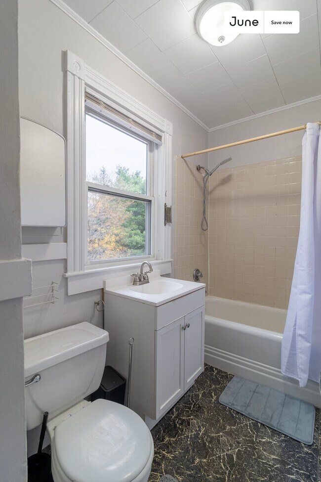 Foto del edificio - 2 Sherman St