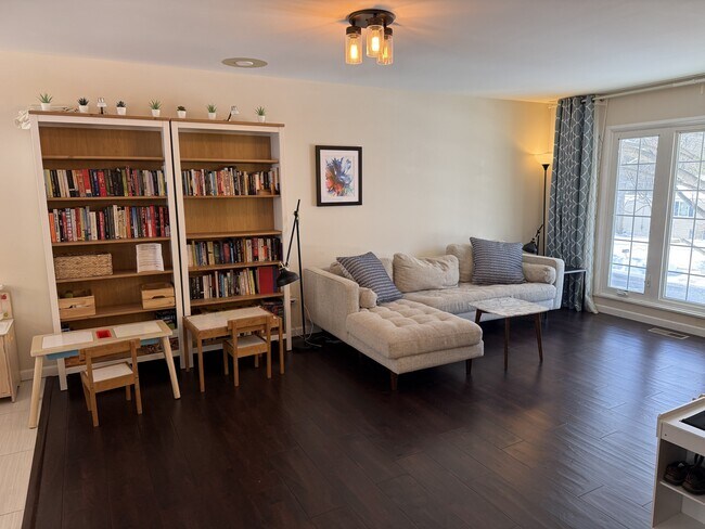 Foto del edificio - 531 Hillside Ave