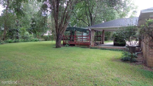 Building Photo - 3 br, 2 bath House - 1313 Lansdowne Rd.