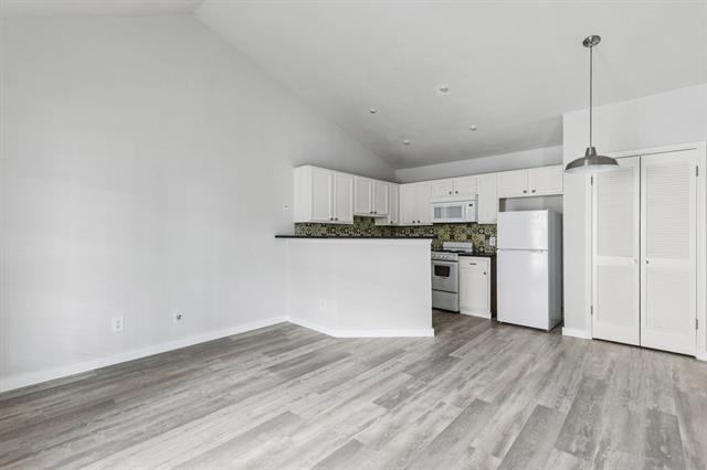 Building Photo - 6108 Abrams Rd