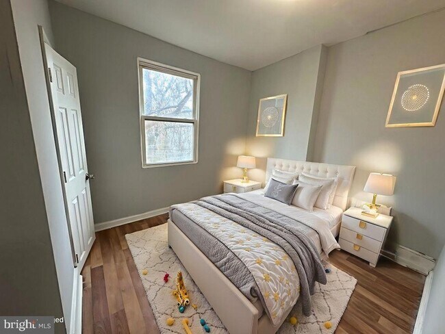 Building Photo - 4513 N Colorado St