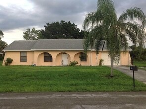 Building Photo - 4710 6th St W
