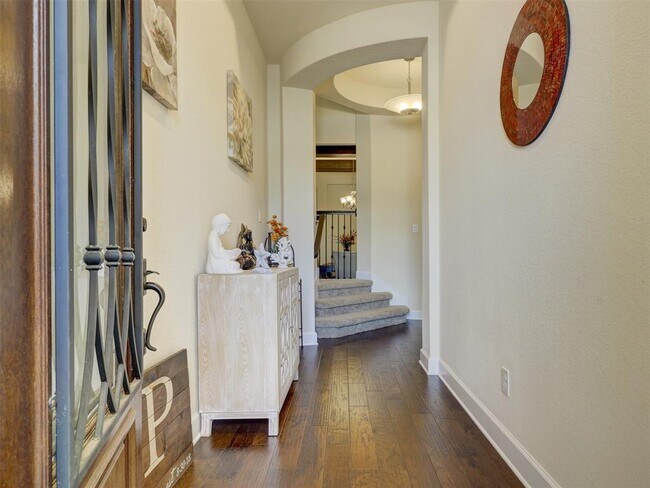Foto del edificio - 313 Cross Timbers Dr