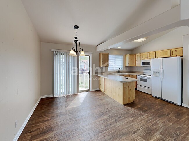 Foto del edificio - 1746 N 225 W