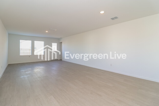 Foto del edificio - 200 Sycamore Pl