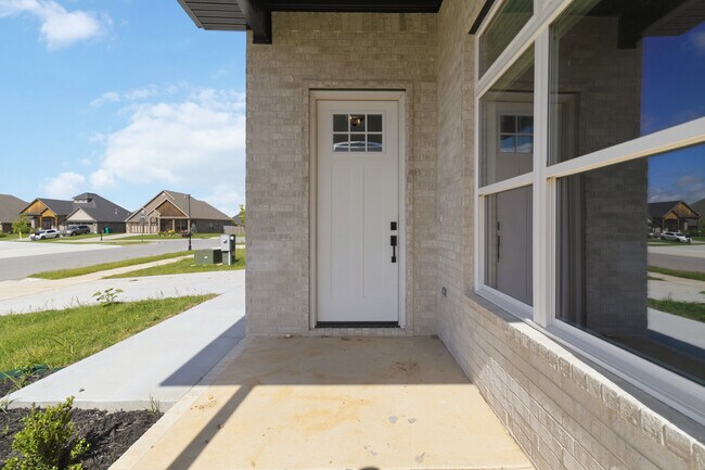 Foto del edificio - 970 Trestle Ln