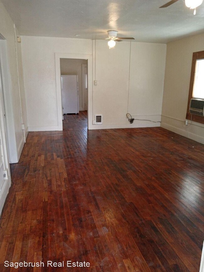 Foto del edificio - 3 br, 1 bath House - 1023 W. University