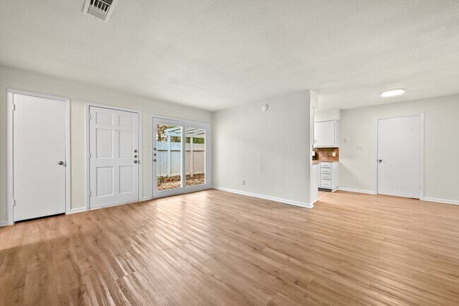 Foto del edificio - 2210 Quarry Rd