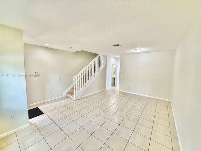 Foto del edificio - 8380 SW 25th Ct
