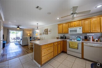 Building Photo - 6777 Winkler Rd