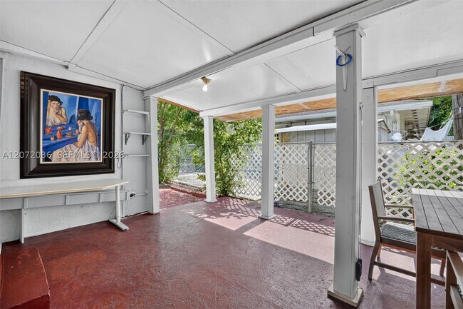 Building Photo - 3375 SW 29th St