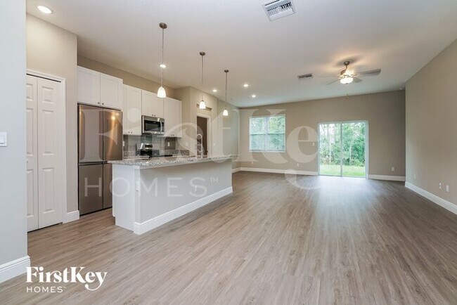 Foto del edificio - 2420 San Filippo Drive Southeast