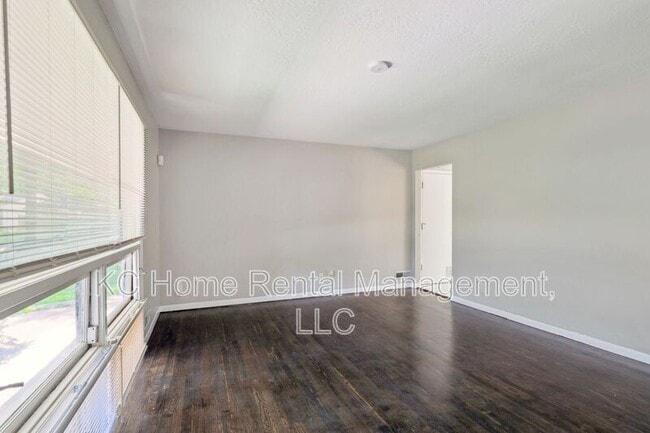 Foto del edificio - 5336 Appleton Ave