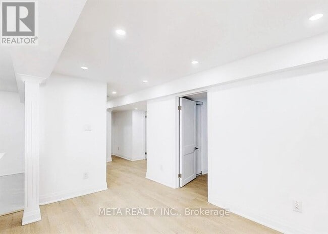 Building Photo - 1672 Beaton Way