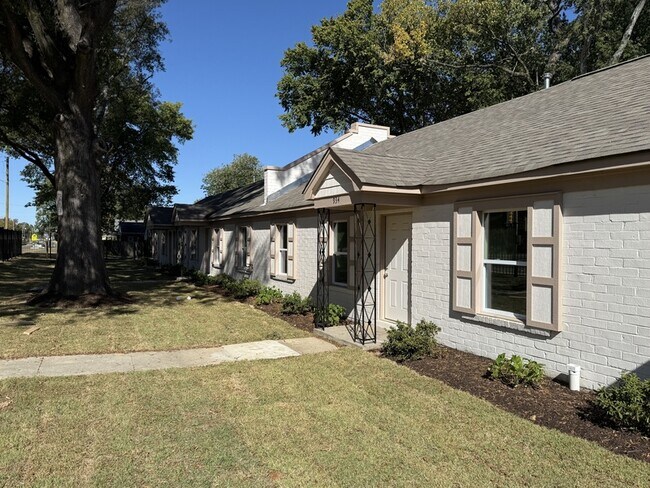 Foto del edificio - 940 N Hollywood St