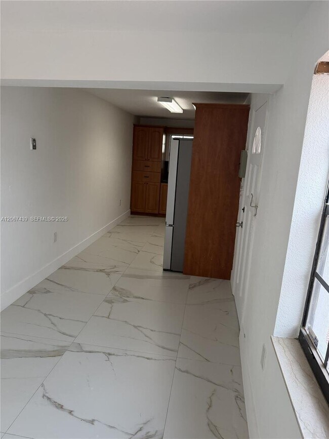 Foto del edificio - 2424 SW 21st Ter