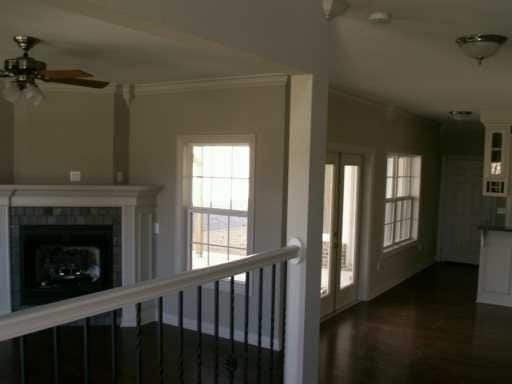 Building Photo - 570 N Tennyson Ln